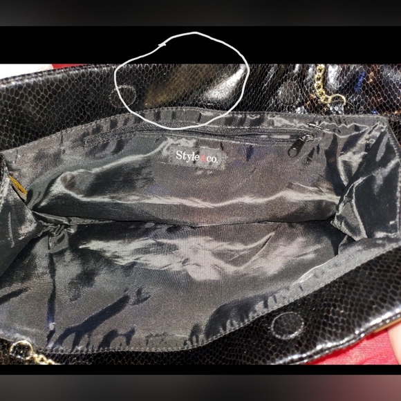 Faux snake skin purse/clutch - Picture 5 of 5